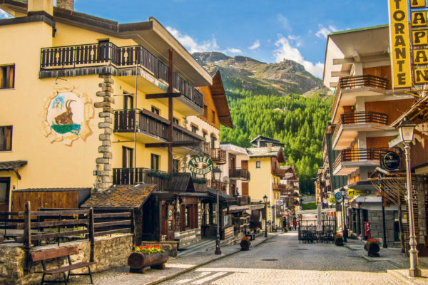 G8FGPE The town of Breuil-Cervinia, Aosta valley, Italy.